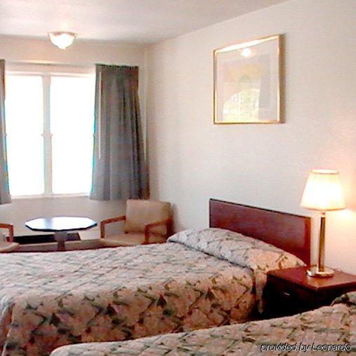 Hometown Inn Galion Habitación foto