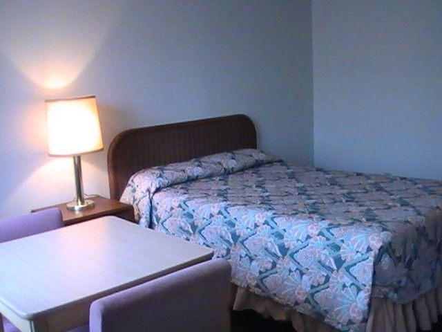 Hometown Inn Galion Habitación foto